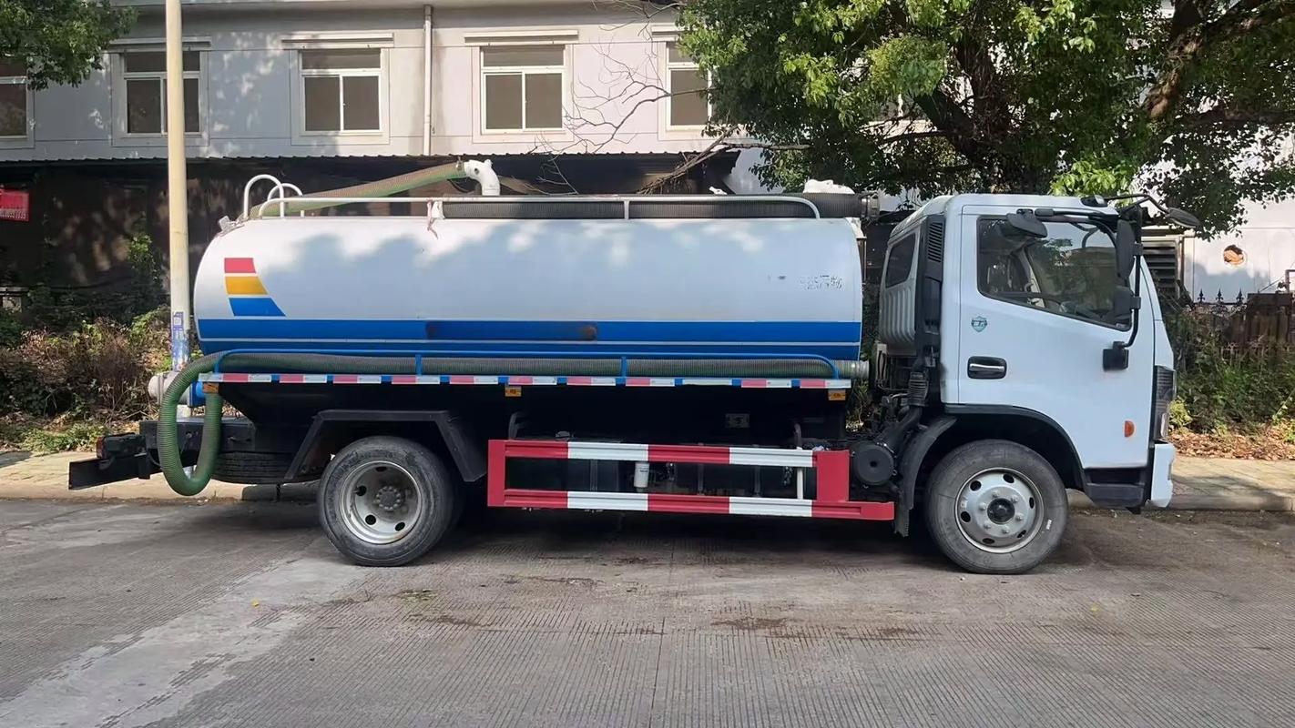 9成新8方二手吸糞車/吸污車轉(zhuǎn)讓 精品車況，機(jī)會(huì)難得